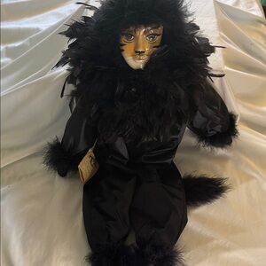 Crawford's Collectibles Porcelain Cat Clown Doll Musical CATS Grizabella-Memory